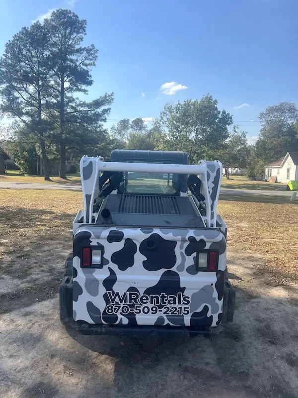 WI Rentals skid steer equipment at work
